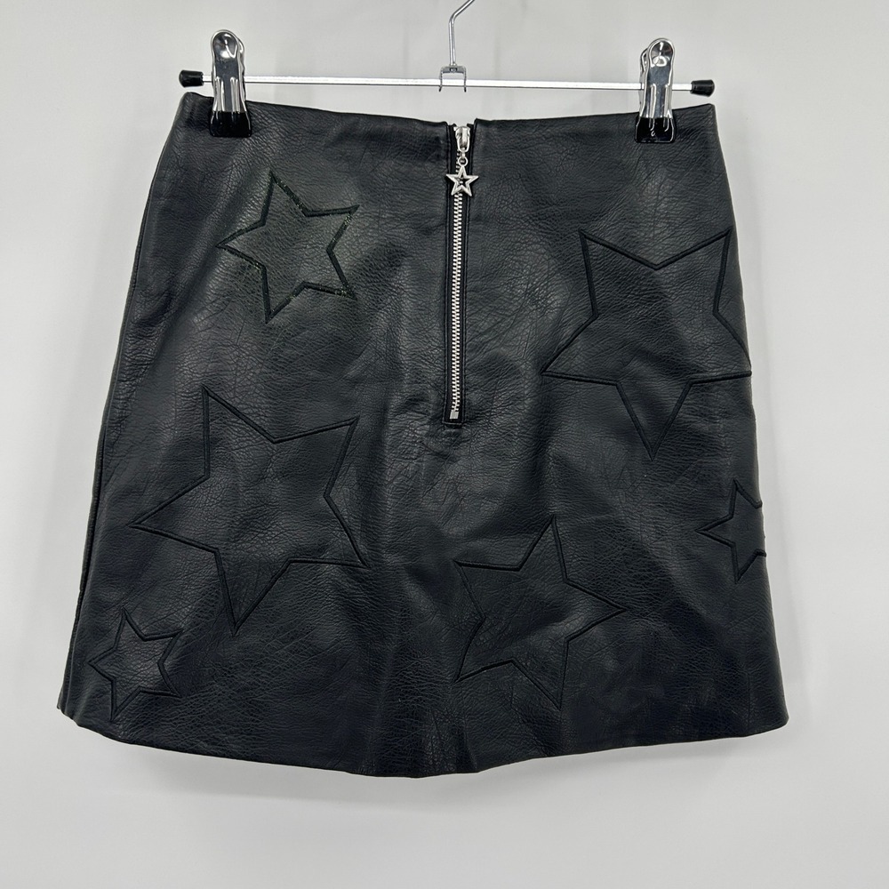 Y2K Star Faux Leather Mini Skirt Size 2 Black Zip A Line Grunge Indie Alt 2000s